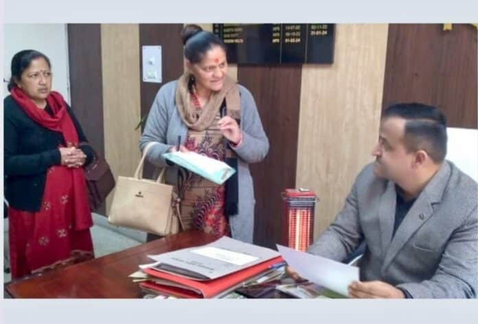 महिला कर्मी छेड़छाड़ मामले में जनवादी महिला समिति तल्ख, एएसपी सिरमौर के पास पहुंचीं