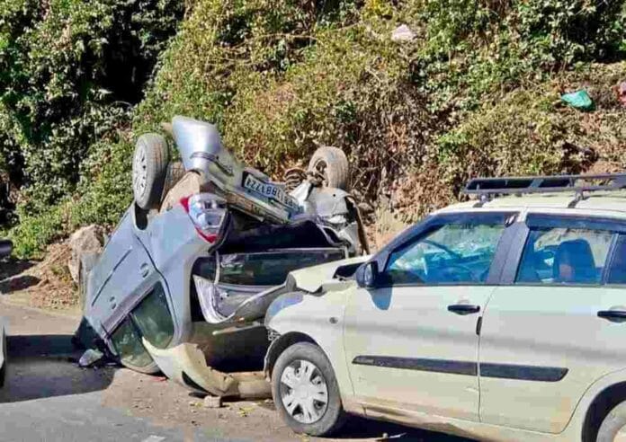 हादसा शहर के वाल्मीकि नगर के समीप एनएच पर नीलकंठ सर्विस स्टेशन वाले मोड़ से आगे सामने आया.