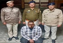 दुकान की आड़ में चला रहा था नशे का कारोबार, राजगढ़ पुलिस ने दबिश देकर चरस और भुक्की के साथ दबोचा