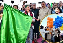 शिमला विंटर कार्निवाल का मुख्यमंत्री ने किया शुभारंभ, सांस्कृतिक परेड को दिखाई हरी झंडी