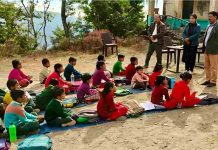 शिक्षा खंड सतौन के दुर्गम स्कूल अधोग में शिक्षा उपनिदेशक की दबिश, जांची एक-एक व्यवस्था, दिए ये निर्देश