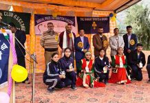 दाड़गी स्कूल में वार्षिक समारोह की धूम, स्नेहा बनीं ‘वर्ष की सर्वश्रेष्ठ विद्यार्थी’