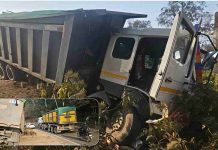 सैनवाला के पास सड़क किनारे लटका लोड ट्राला, पांवटा–कालाअंब हाईवे पर टला बड़ा हादसा