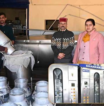 दुग्ध समर्थन मूल्य बढ़ने से सिरमौर के पशुपालकों को मिली आर्थिक मजबूती