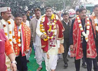 श्री चिंतपूर्णी दर्शनार्थ संकल्प पद यात्रा में शामिल हुए उप मुख्यमंत्री मुकेश अग्निहोत्री