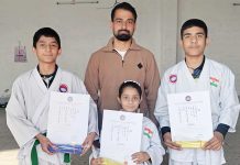 माउंटेन मार्शल आर्ट्स डोजो में बेल्ट ग्रेडिंग टेस्ट, तीन विद्यार्थियों ने हासिल की नई उपलब्धि