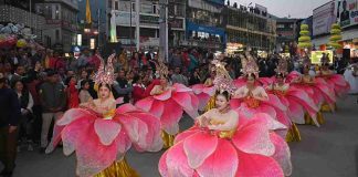 अंतरराष्ट्रीय महाशिवरात्रि महोत्सव में सजी भव्य अंतरराष्ट्रीय कल्चरल परेड, 35 दलों ने बिखेरी सांस्कृतिक छटा