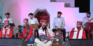 बिलासपुर के भजन गायक अभिषेक सोनी के भजनों से भक्तिमय हुआ मंडी