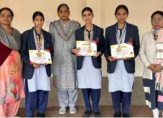 GNMPS का अंतरराष्ट्रीय मंच पर जलवा: हिंदी ओलंपियाड में महरीन और सिमरनजीत ने जीता गोल्ड, प्रगति का सिल्वर