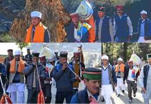 देव वाद्य यंत्रों की मंगल ध्वनि के बीच बड़ा देव कमरूनाग ने कमरू घाटी से किया प्रस्थान, 9 दिन चलेगी पैदल यात्रा