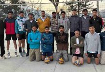 सिरमौर वॉलीबॉल टीम कांगड़ा रवाना, यूथ स्टेट वॉलीबॉल चैंपियनशिप में दिखाएंगे दम