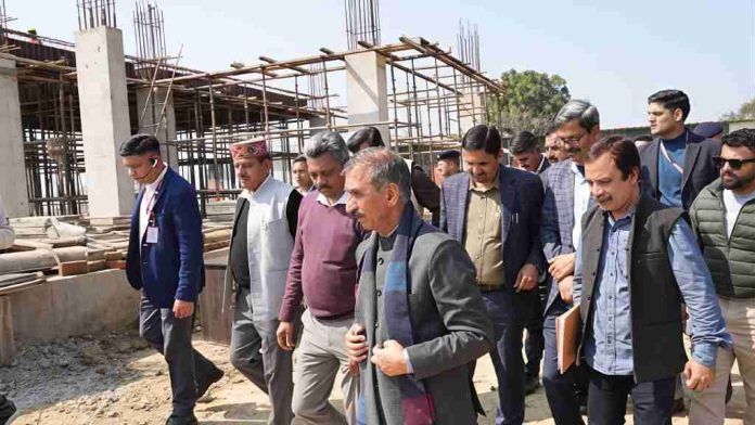 सीएम का हमीरपुर दौरा