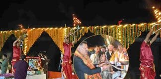 नलवाड़ी मेले में आस्था का महासंगम, लुहणु घाट पर गूंजी सतलुज महाआरती, मंत्री राजेश धर्माणी ने की पूजा-अर्चना