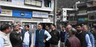 विधायक नीरज नैय्यर ने जिला अधिकारियों के साथ विकास परियोजनाओं का किया निरीक्षण