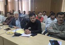 कालाअंब में बुनियादी सुविधाओं को लेकर उद्योगपतियों ने जताई चिंता, DC के सामने खोली सिस्टम की पोल