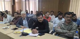 कालाअंब में बुनियादी सुविधाओं को लेकर उद्योगपतियों ने जताई चिंता, DC के सामने खोली सिस्टम की पोल