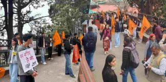 शिलाई पेड़ कटान मामले में शिमला में ABVP का प्रदर्शन, सरकार पर दोषियों को बचाने का आरोप