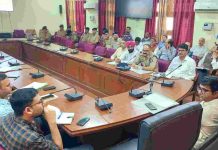 बैठक से गायब अफसरों पर गिरी गाज, एडीसी का सख्त संदेश- नशे पर चाहिए ठोस कार्रवाई