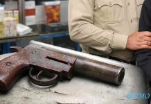 मेडिकल स्टोर के काउंटर में छिपा रखा था देसी कट्टा, 22 साल का युवक गिरफ्तार