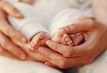 HRTC की चलती बस में गूंजी किलकारी, अस्पताल पहुंचने से पहले ही गर्भवती ने बच्ची को दिया जन्म