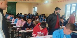 सिरमौर के द्राबिल स्कूल पहुंचा उड़न दस्ता, कैमरों से लेकर स्टोरेज तक की जांच… ऐसे हुई 10वीं की गणित परीक्षा की निगरानी