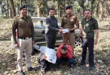 @Sirmaur: गाड़ी से हो रही थी नशे की तस्करी, 1.258 किलोग्राम चरस के साथ 2 युवक गिरफ्तार