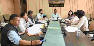 कोल बांध से प्रभावित परिवारों की समस्याओं का शीघ्र किया जाए समाधान: मंडलायुक्त