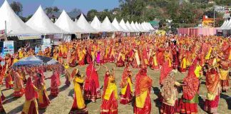 सुजानपुर होली उत्सव: विशेष मंच पर जीवंत हुई हमीरपुर की लोक संस्कृति, विभिन्न प्रस्तुतियां बनीं आकर्षण