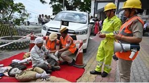 कांगड़ा में 4 अप्रैल 1905 को आए विनाशकारी भूकंप की 121वीं वर्षगांठ के अवसर पर सिरमौर में आपदा जागरूकता दिवस मनाया गया। इस मौके पर उपायुक्त कार्यालय नाहन में भूकंप आपदा प्रतिक्रिया को लेकर मॉक ड्रिल आयोजित की गई।