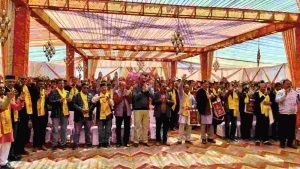 दूसरे दिन के इस अधिवेशन में समिति के सदस्यों और चूड़ेश्वर महाराज के भक्तों ने बढ़-चढ़कर भाग लिया। कार्यक्रम में सेवा कार्यों को और मजबूत बनाने, व्यवस्थाओं में सुधार लाने और श्रद्धालुओं को बेहतर सुविधाएं देने को लेकर व्यापक चर्चा की गई।