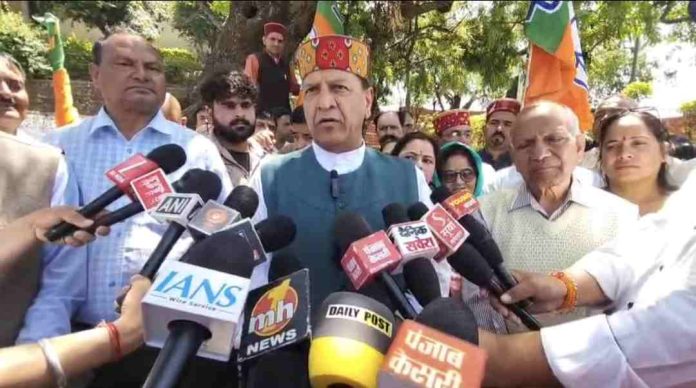 बिंदल ने नाहन में आयोजित आक्रोश रैली को संबोधित करते हुए कहा कि मुख्यमंत्री सुखविंद्र सिंह सुक्खू के नेतृत्व वाली कांग्रेस सरकार का साढ़े तीन वर्ष का कार्यकाल हिमाचल प्रदेश की जनता पर कहर बनकर टूटा है। प्रदेश सरकार ने हर वर्ग की कमर तोड़ दी है।