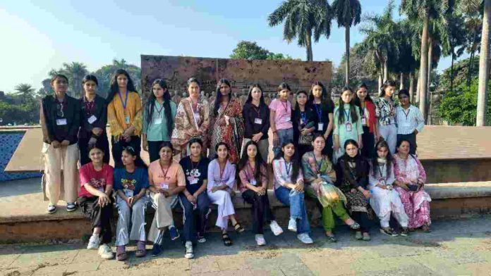 हिमाचल प्रदेश सरकार के दिशानिर्देश अनुसार जिला चंबा के 4 बाल देखभाल संस्थानों के लगभग 35 बच्चे (चिल्ड्रन ऑफ द स्टेट) एक सप्ताह के शैक्षणिक भ्रमण पर हैं