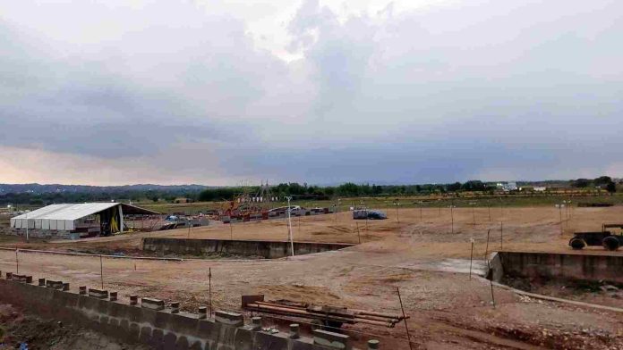 haroli utsav una राज्य स्तरीय हरोली उत्सव-2026 को लेकर हरोली–रामपुर पुल के समीप रोड़ा मैदान में तैयारियों ने जोर पकड़ लिया है।