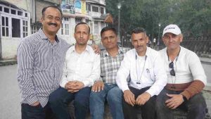 हिमाचल प्रदेश विद्यालय प्रवक्ता संघ जिला सिरमौर ने हिमाचल दिवस के मौके पर कर्मचारियों को लंबित वित्तीय लाभ मिलने की उम्मीद जताई है। संघ ने सरकार से महंगाई भत्ते की लंबित किश्तें और संशोधित वेतनमान के एरियर जारी करने की मांग उठाई है, जिससे प्रदेश के हजारों कर्मचारियों को राहत मिल सके।