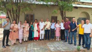 नगर पालिका परिषद नाहन चुनाव के लिए वीरवार को कांग्रेस पार्टी ने अपने सभी 13 प्रत्याशियों के नामांकन एक साथ दाखिल करवाकर चुनावी मुकाबले को तेज कर दिया।