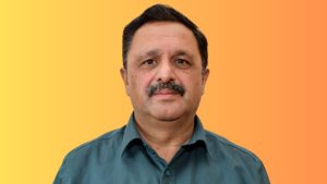 DC Manmohan Sharma Solan हिमाचल प्रदेश के लिए गर्व की बात है कि देश की प्रतिष्ठित पत्रिका फेम इंडिया के देशव्यापी सर्वेक्षण में सोलन के उपायुक्त मनमोहन शर्मा को देश के शीर्ष 25 जिला अधिकारियों में स्थान मिला है।