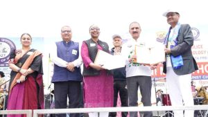 हिमाचल प्रदेश सरकार और संयुक्त राष्ट्र विकास कार्यक्रम (यूएनडीपी) ने आज राज्य में जलवायु परिवर्तन के प्रति अनुकूल, समावेशी और सतत विकास को बढ़ावा देने के लिए एक समझौता ज्ञापन पर हस्ताक्षर किए।