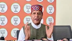 भाजपा प्रदेश मुख्यालय दीपकमल में पत्रकार वार्ता के दौरान उन्होंने कहा कि कांग्रेस ने 2022 के विधानसभा चुनाव में एक लाख सरकारी नौकरियां और 5 लाख रोजगार देने का वादा किया था, लेकिन आज युवा वर्षों से भर्ती परीक्षाओं का इंतजार कर रहे हैं और बड़ी संख्या में सरकारी विभागों में पद खाली पड़े हैं।