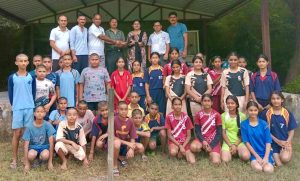 अंडर 14 खिलाड़ी शिक्षकों के साथ। खंड स्तरीय खेलकूद प्रतियोगिताओं में बेहतर प्रदर्शन के आधार पर चयनित 18 छात्र और 16 छात्राएं इस शिविर में प्रशिक्षण ले रहे हैं। ये प्रशिक्षण शिविर 17 सितंबर तक चलेगा।