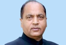 जयराम का सरकार पर हमला, बोले- 2 दिन में शिमला जिला परिषद चुनाव की तारीख घोषित नहीं हुई तो जाएंगे हाईकोर्ट जयराम ठाकुर ने कहा कि शिमला जिला परिषद में कुल 25 निर्वाचित सदस्य हैं, जिनमें 13 भाजपा समर्थित सदस्य निर्वाचित हुए हैं और अन्य सदस्यों का भी भाजपा को समर्थन प्राप्त है। इसके बावजूद सरकार चुनाव की तिथि घोषित नहीं कर रही।