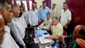 जनसमस्याओं पर एक्शन मोड में विधायक सोलंकी; एक-एक कर सुनी फरियादियों की बात, तुरंत दिए समाधान के निर्देश