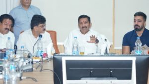 उपमुख्यमंत्री मुकेश अग्निहोत्री ने सोमवार को क्षेत्रीय अस्पताल ऊना में रोगी कल्याण समिति (आरकेएस) की गवर्निंग बॉडी की बैठक की अध्यक्षता करते हुए अस्पताल में स्वास्थ्य सेवाओं को और अधिक प्रभावी, सुलभ एवं जनोन्मुखी बनाने के उद्देश्य से कई महत्वपूर्ण निर्णय लिए।
