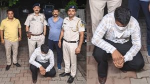 पुलिस ने आरोपी के कब्जे से 50 हजार रुपये नकद, वारदात में इस्तेमाल वाहन और अन्य महत्वपूर्ण साक्ष्य भी बरामद किए हैं, जबकि गिरोह के अन्य सदस्यों की तलाश जारी है।
