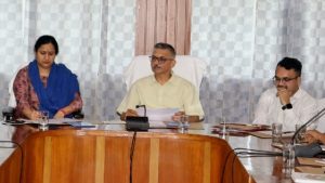 अश्विन नवरात्रि मेला समिति की अध्यक्ष प्रियंका वर्मा ने मंगलवार को विधायक नाहन अजय सोलंकी की उपस्थिति में मेले के सफल आयोजन को लेकर आयोजित बैठक की अध्यक्षता की।