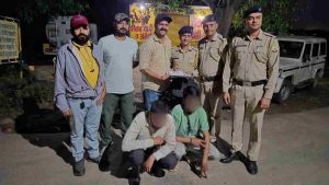 सिरमौर पुलिस की डिटेक्शन सेल नाहन की टीम ने बड़ी कार्रवाई करते हुए उज्जल माजरी बैरियर के पास दो युवकों के कब्जे से चिट्टे की खेप बरामद की है।