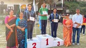 गुरुकुल पीच वैली स्कूल में खेलों का रोमांच, चार सदनों के मुकाबले में हिमालया हाउस ने अपने नाम की ध्यान चंद ट्रॉफी