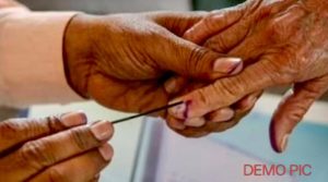 जिला सिरमौर में पंचायत चुनाव के तीसरे एवं अंतिम चरण के मतदान के दौरान 65 साल के एक बुजुर्ग की अचानक तबियत बिगड़ने से मौत हो गई।