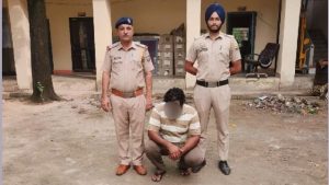 arms act accused in Baddi बद्दी पुलिस ने बड़ी कार्रवाई करते हुए एक व्यक्ति को अवैध हथियार रखने के आरोप में गिरफ्तार किया है। पुलिस ने इस कार्रवाई को थाना नालागढ़ क्षेत्र के गांव भटोली में अंजाम दिया।