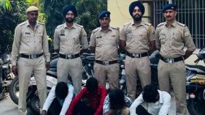 मानपुरा पुलिस ने महाराष्ट्र पुलिस के सहयोग से जलगांव के शनिपेठ थाना क्षेत्र से चारों आरोपियों को पकड़ा।