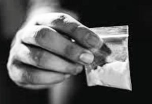 पुलिस थाना पांवटा साहिब की डिटेक्शन सेल ने नशा तस्करी के खिलाफ कार्रवाई करते हुए एक युवक को चिट्टे (हेरोइन) के साथ धर दबोचा है।